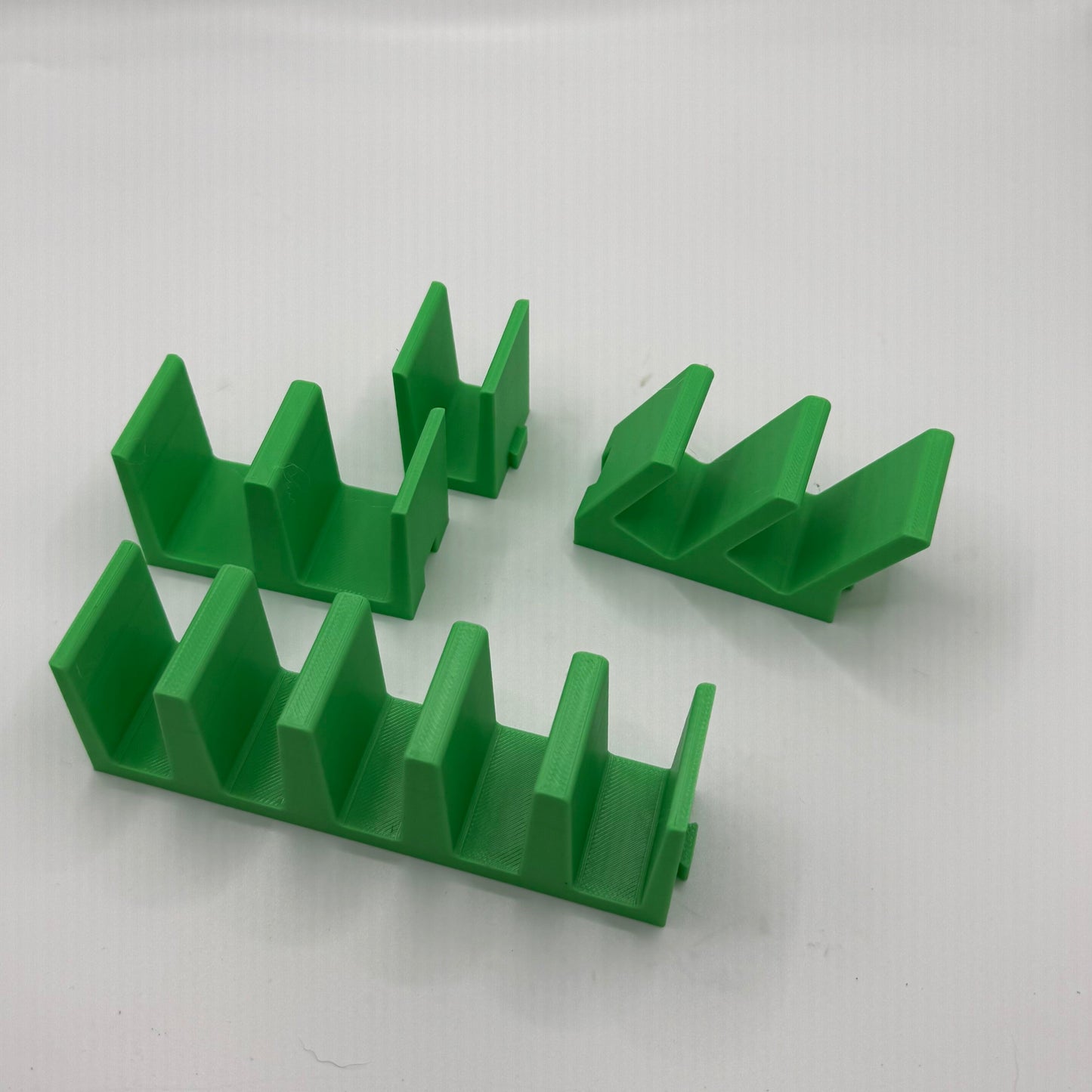 Magnetic plier organiser