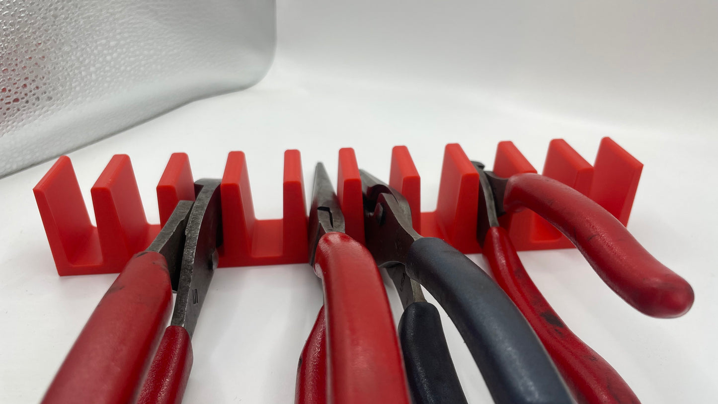 Magnetic plier organiser